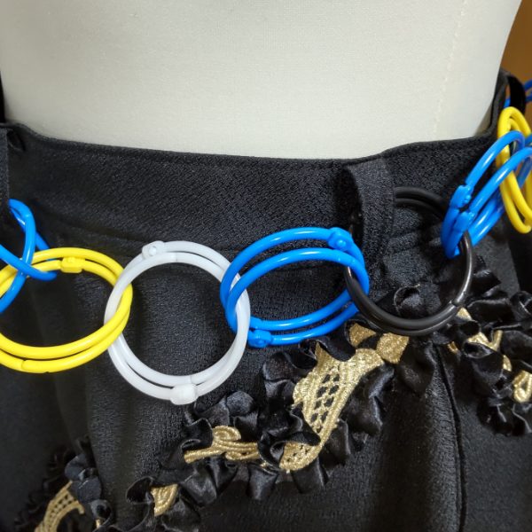 ベルト通しにリングを通した状態