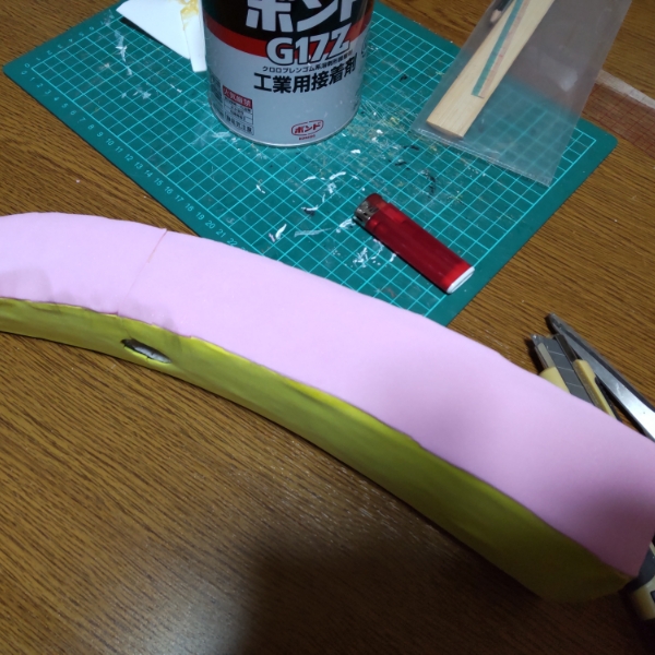 EVAシートを貼り付けた後のツルハシ